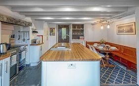 Dolgellau Townhouse 2 Minutes To Town & Mountains