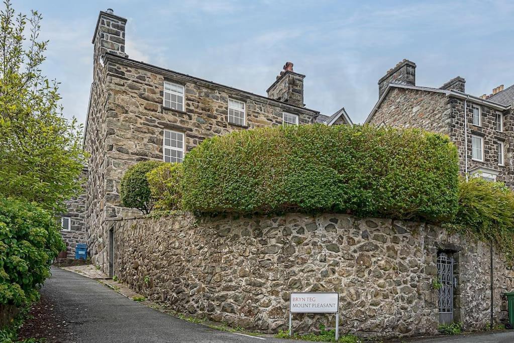 Dolgellau Townhouse 2 Minutes To Town & Mountains Villa Exterior photo